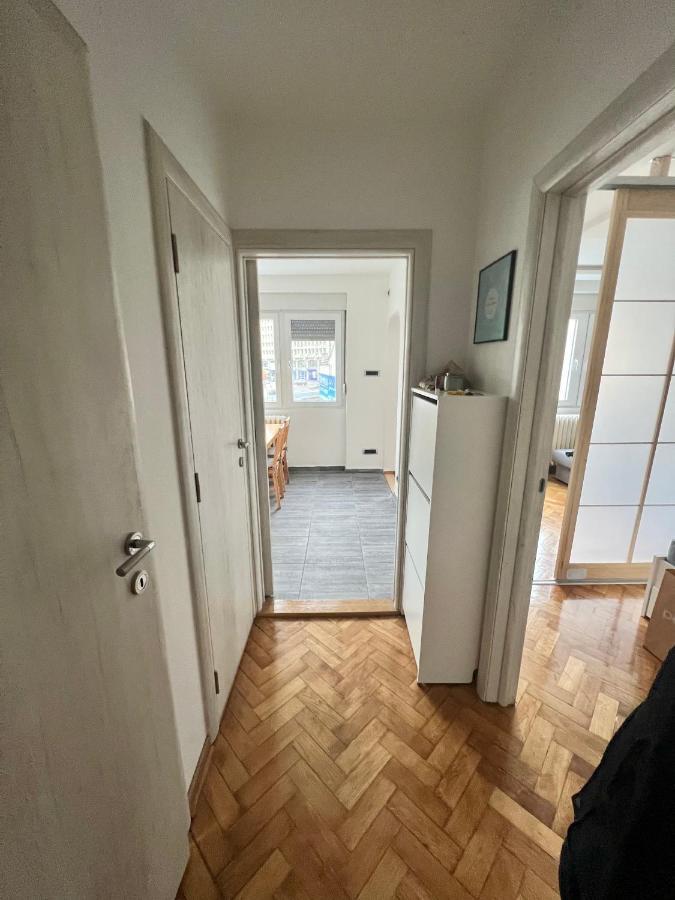 Comfortable Apartment In City Hub Beograd Bagian luar foto